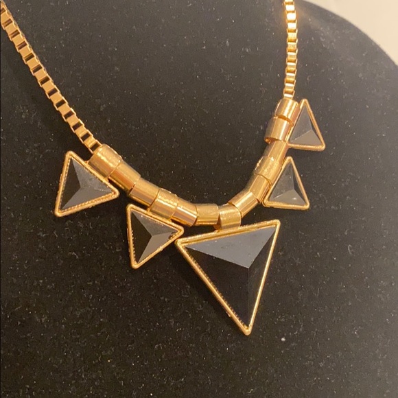 STUNNING Statement Necklace - Picture 2 of 4